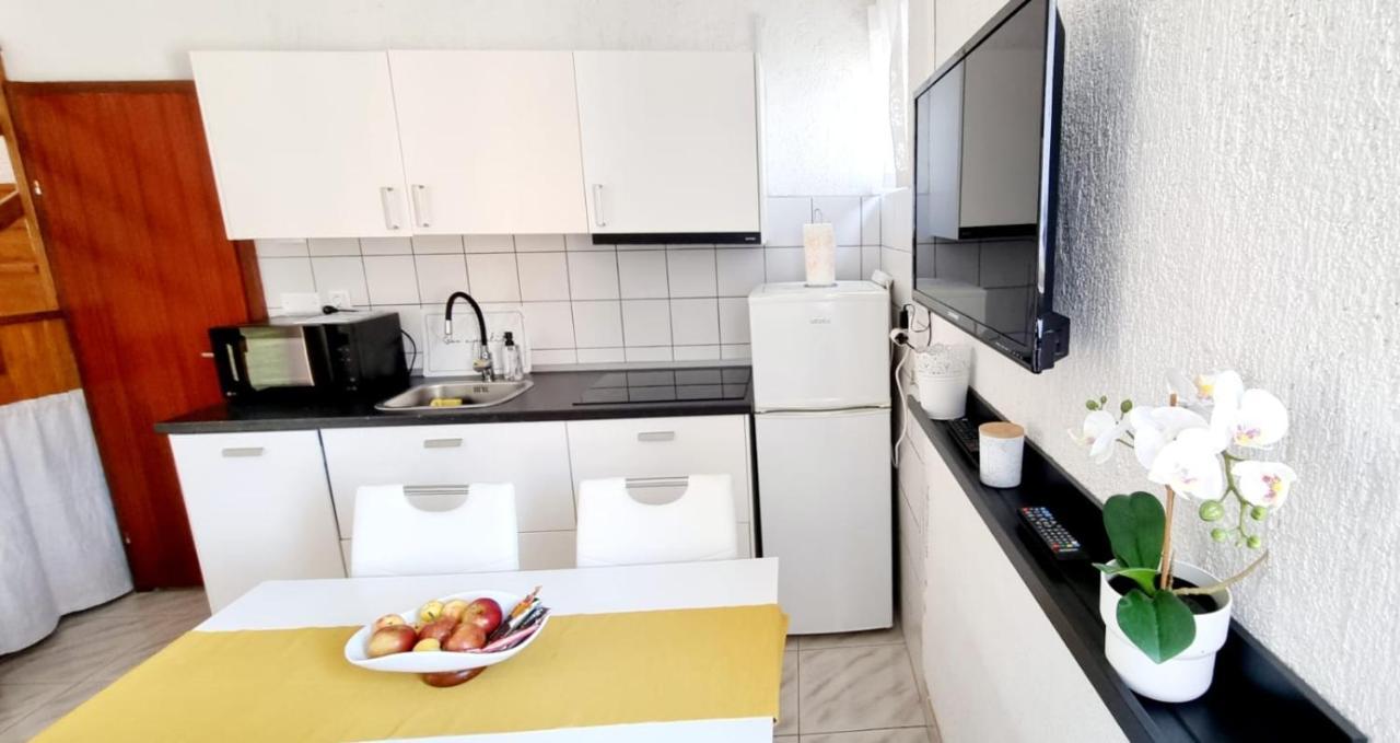 Apartments Severina ロヴィニ エクステリア 写真