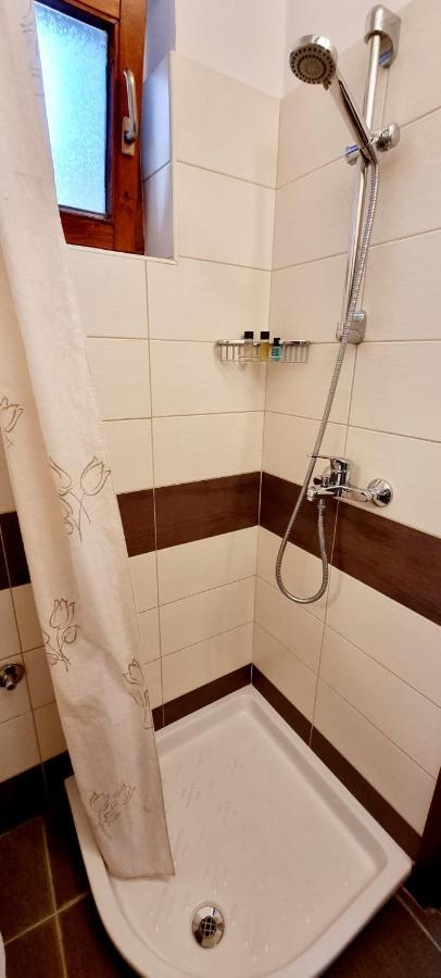 Apartments Severina ロヴィニ エクステリア 写真