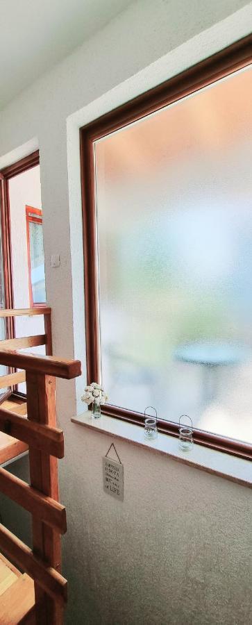 Apartments Severina ロヴィニ エクステリア 写真