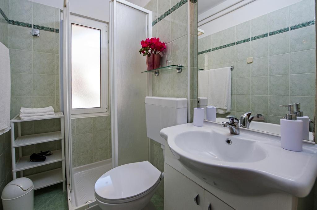 Apartments Severina ロヴィニ エクステリア 写真