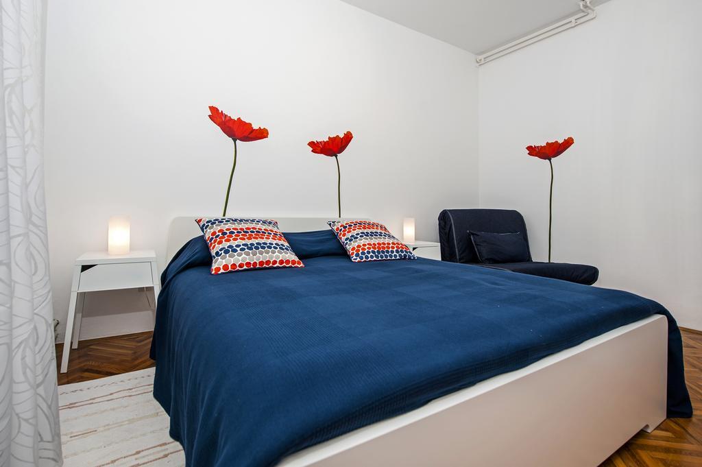 Apartments Severina ロヴィニ エクステリア 写真